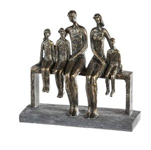 Beeldje familie vijf personen sculptuur